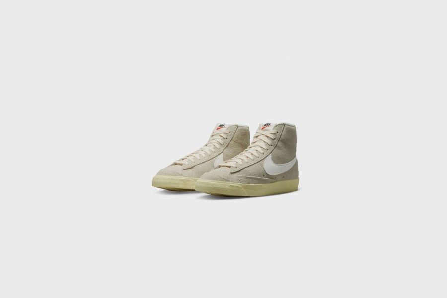 Sneakers * | Wmns Nike Blazer Mid '77 Vntg (Light Bone/Sail-Alabaster)