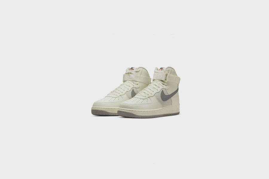 Sneakers * | Nike Air Force 1 High '07 Lv8 (Sail/Medium Grey-Light Bone)