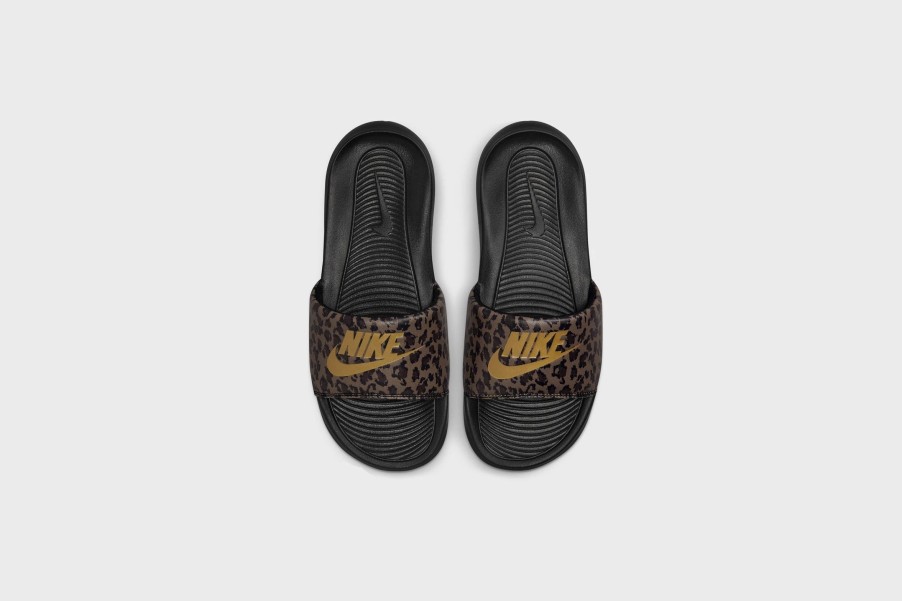 Sneakers * | Wmns Nike Victori One Slide Print (Archaeo Brown/Metallic Gold)