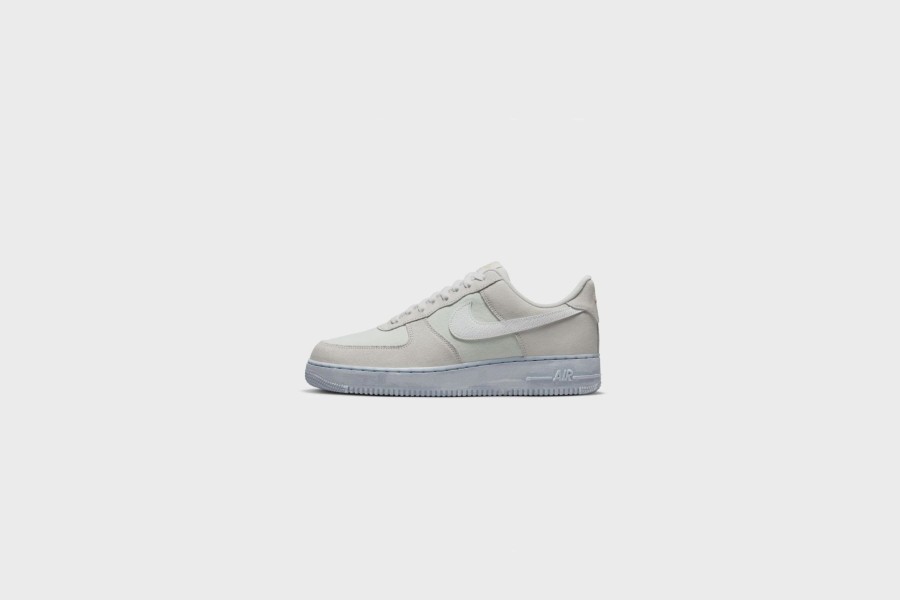 Sneakers * | Nike Air Force 1 '07 Lv8 Emb (Summit White/White)