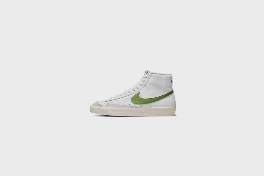 Sneakers * | Nike Blazer Mid '77 Vntg (White/Chlorophyll-Black-Sail)