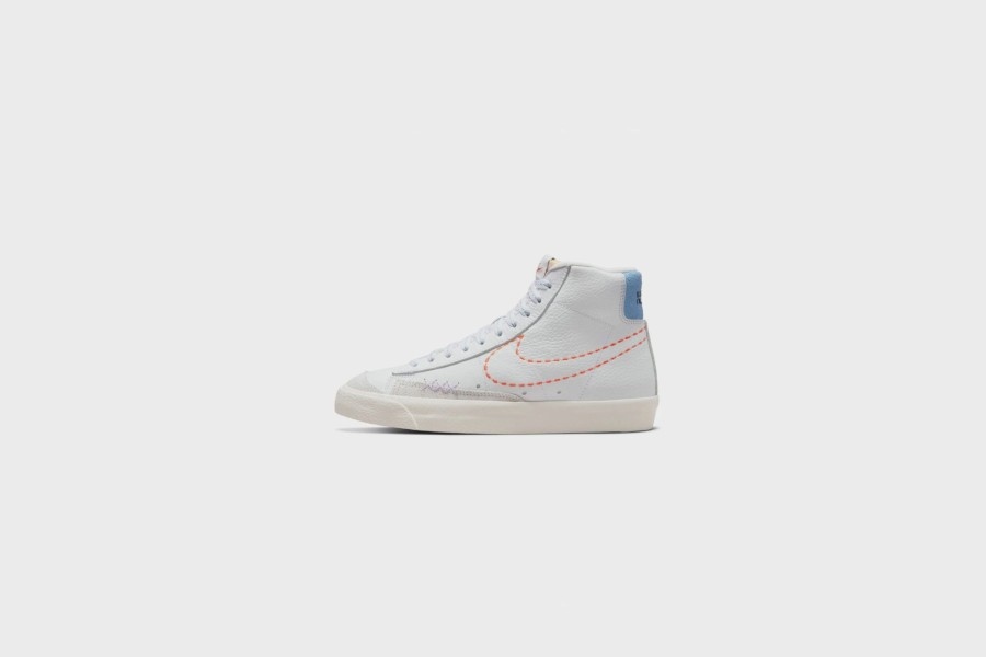 Sneakers * | Wmns Nike Blazer Mid '77 (White/Safety Orange-Lilac)