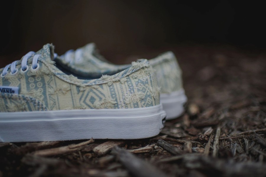 Sneakers * | Wmns Vans Authentic Slim Frayed Native (True White)