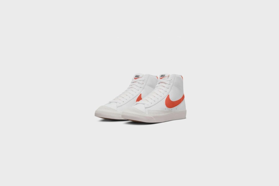 Sneakers * | Wmns Nike Blazer Mid '77 (White/Mantra Orange-Sail)