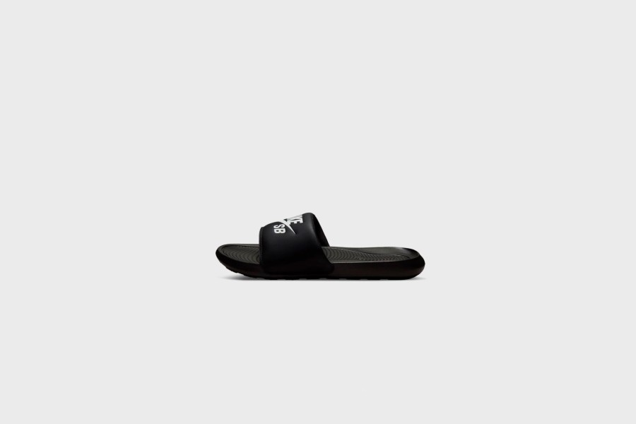 Sneakers * | Nike Sb Nike Victori One Slide Sb (Black/White-Black)