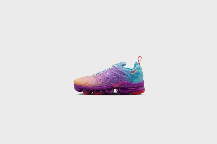 Sneakers * | Wmns Nike Air Vapormax Plus (Fuchsia Dream/Bright Crimson)