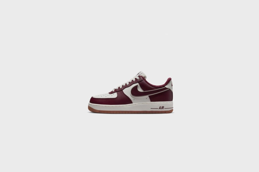 Sneakers * | Nike Air Force 1 '07 Lv8 (Sail/Night Maroon)