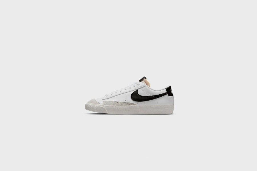 Sneakers * | Wmns Nike Blazer Low '77 (White/Black-Sail-White)