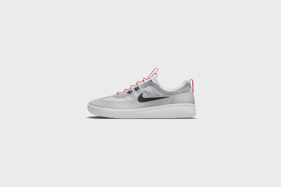 Sneakers * | Nike Sb Nyjah Free 2 (Neutral Grey/Black-White)